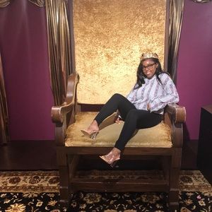 Meet your Posher, Ashley